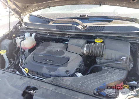 2023 Chrysler Voyager Lx из США, поврежденный, VIN 2C4RC1CG8PR531850